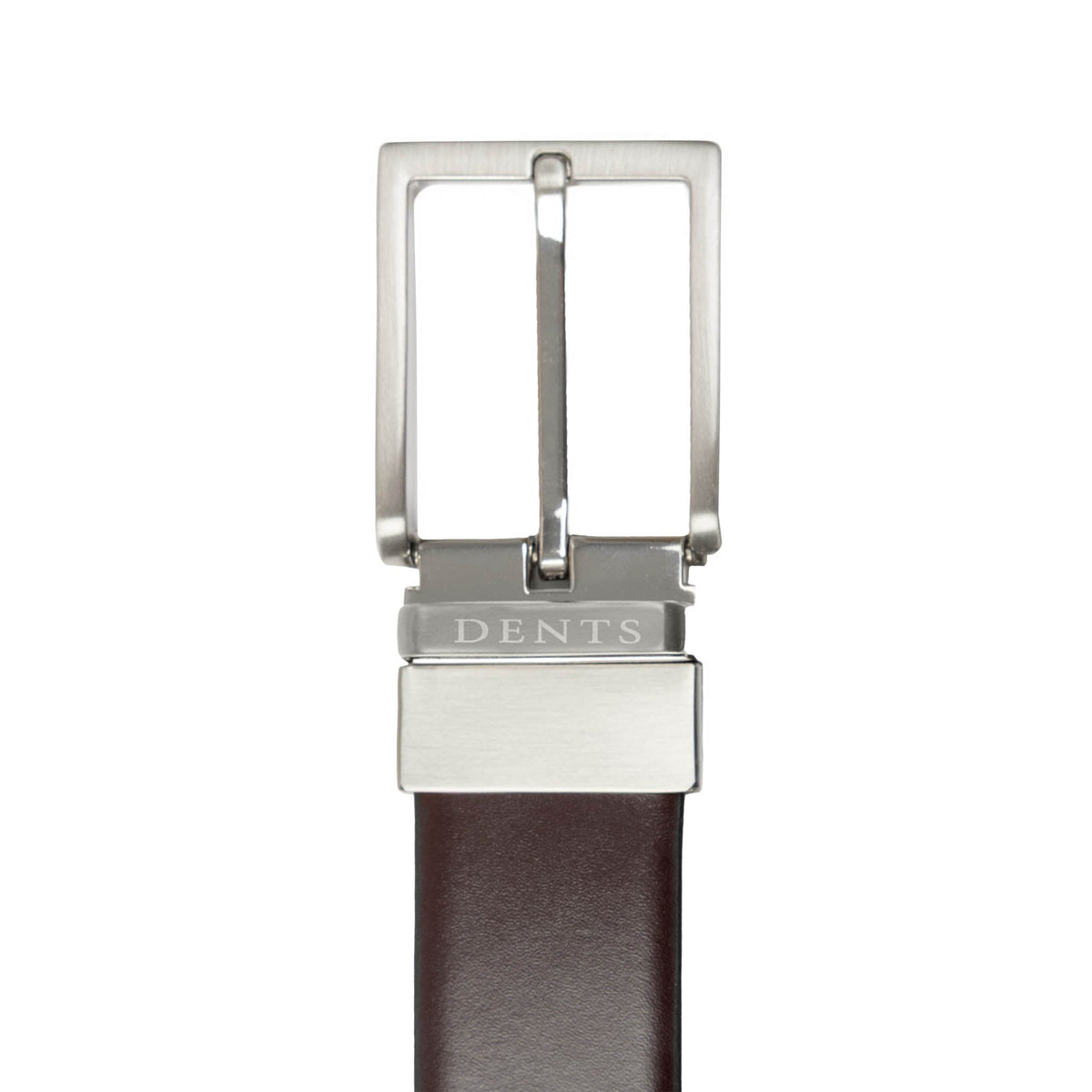 Men’s heritage reversible full-grain leather belt with satin nickel buckle in black/tan, buckle close up.