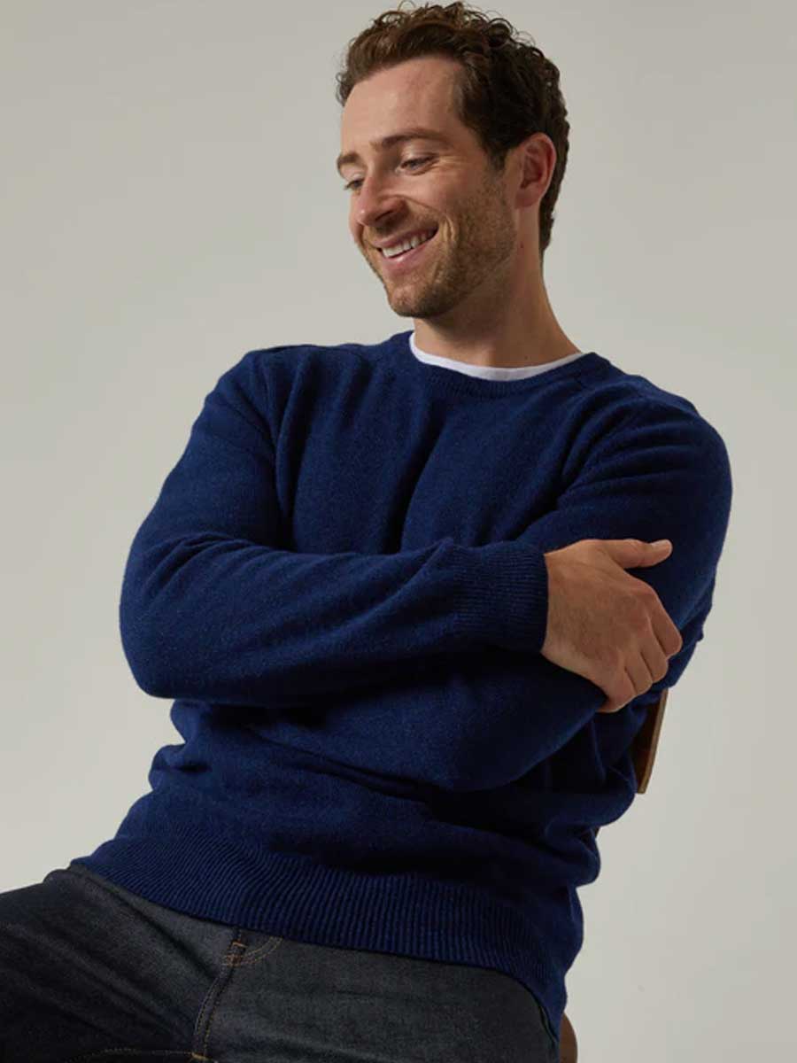 ALAN PAINE Dorset Crew Neck Lambswool Classic Fit Jumper - Mens - Indigo