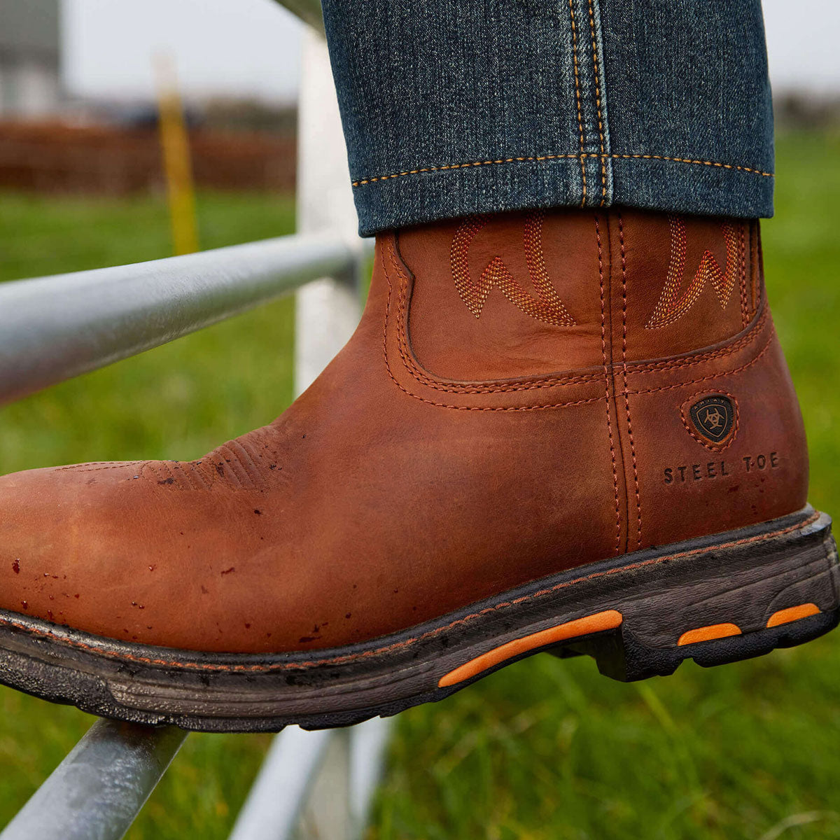 ARIAT Workhog Wide Square Toe Work Boots - Mens H2O Steel Toe Cap - Toast