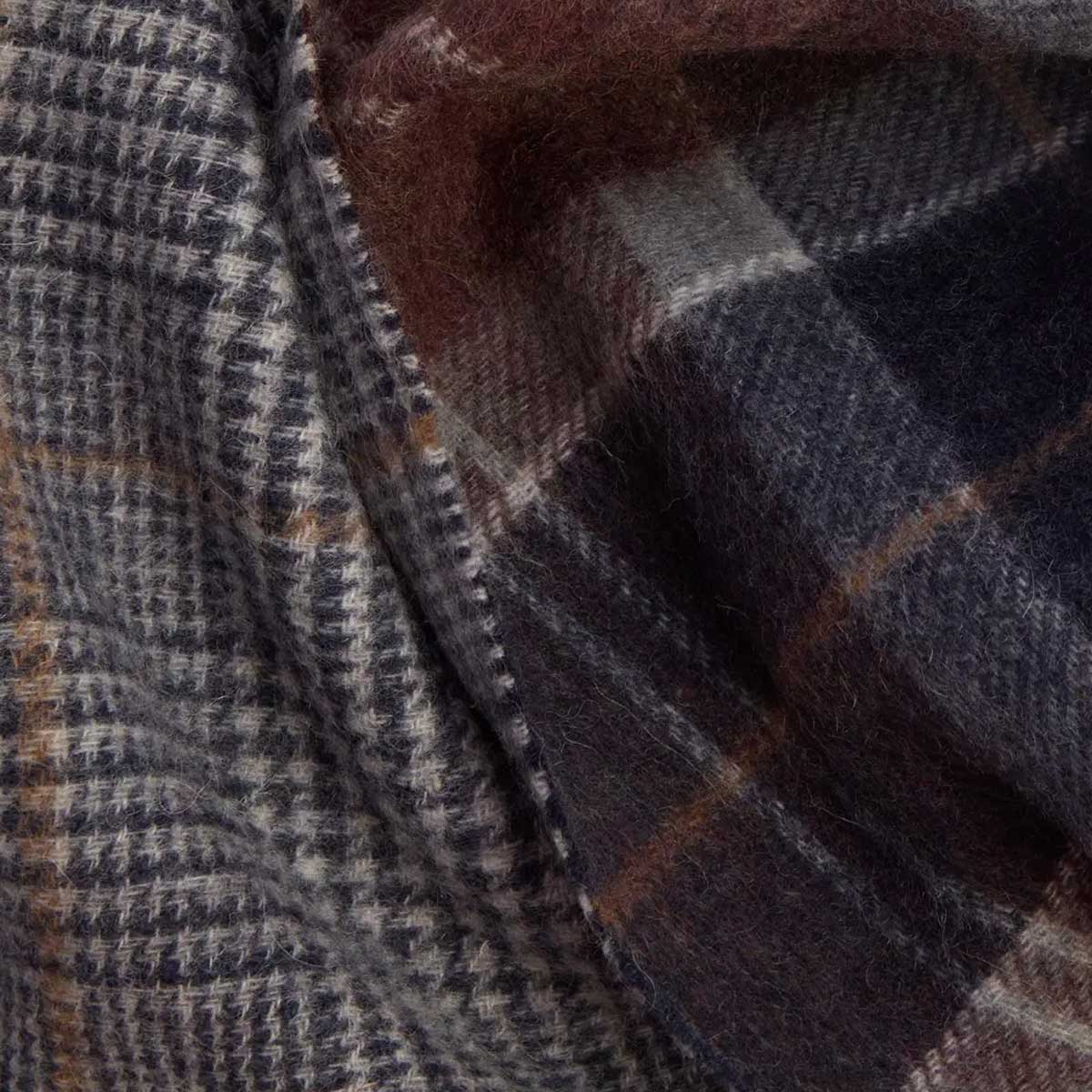 BARBOUR Dramside Reversible Lambswool Scarf - Midnight Oak Tartan