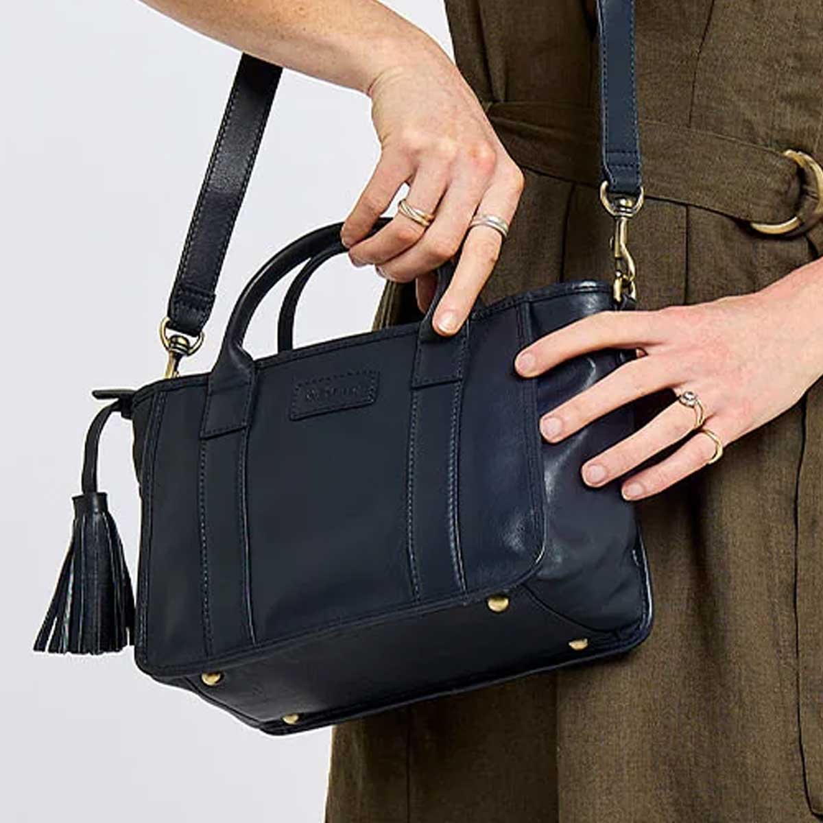 DUBARRY Ramelton Medium Size Leather Handbag - Women's - Navy