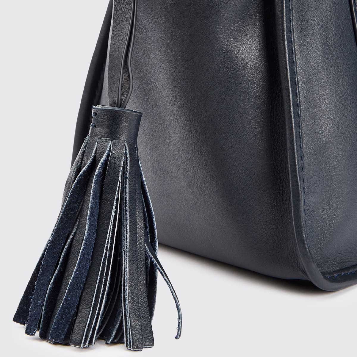 DUBARRY Ramelton Medium Size Leather Handbag - Women's - Navy