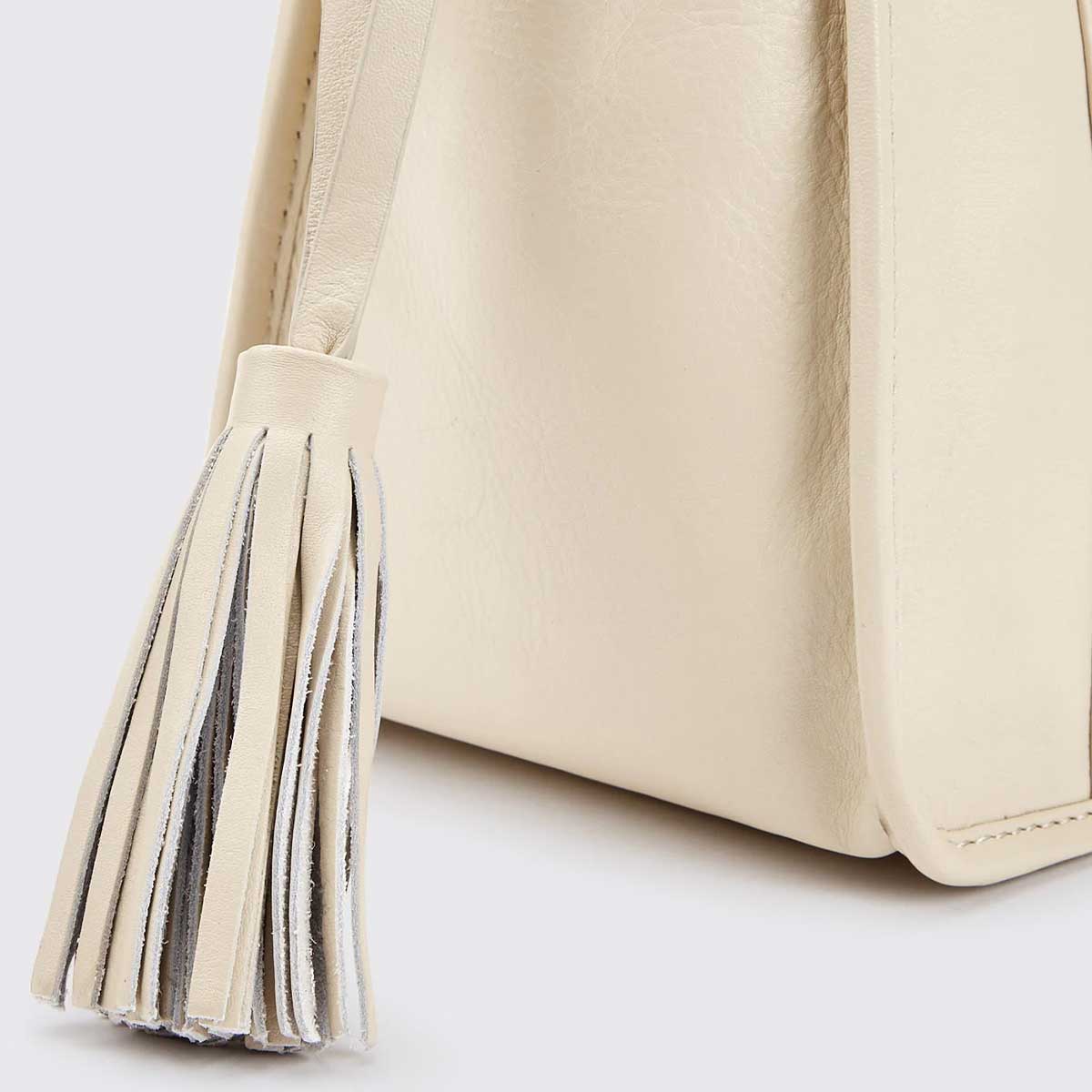 DUBARRY Ramelton Medium Size Leather Handbag - Women's - Oyster