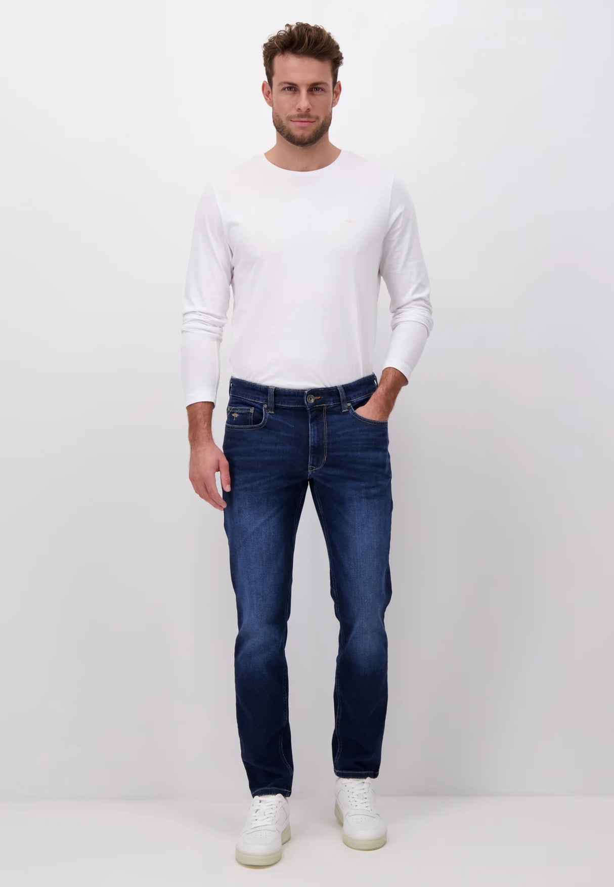 FYNCH HATTON Denim Jeans - Men's Modern Slim Fit – Mid Blue Fynch Hatton