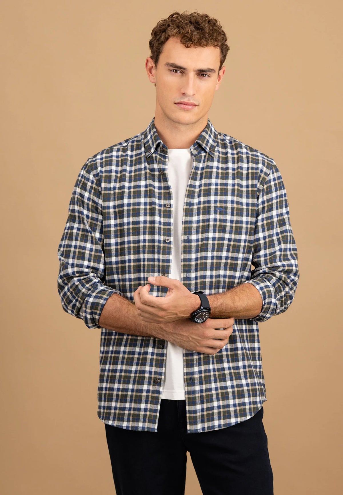 FYNCH HATTON Premium Flannel Check Shirt - Men's Button-Down - Dark Ivy - lifestyle 1