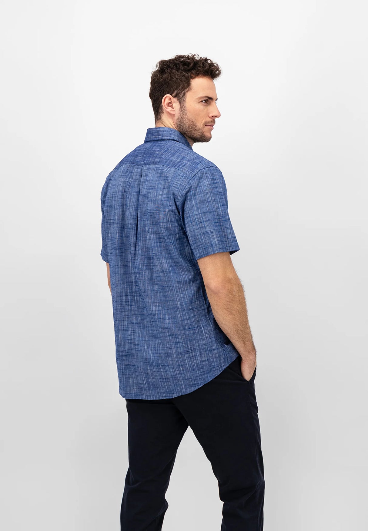 FYNCH HATTON Short-Sleeve Shirt - Men's Slub Cotton – Navy Fynch Hatton
