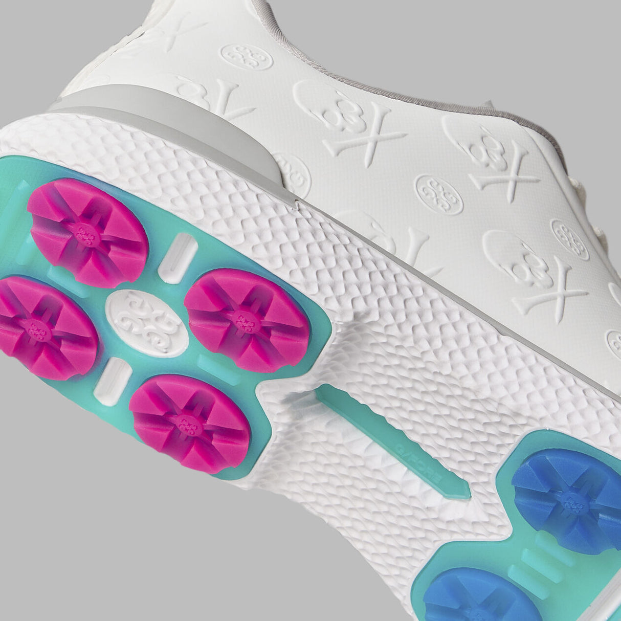 G/FORE Gallivan2R Men’s Golf Shoes - Embossed Skull & Tees - Snow / Nimbus