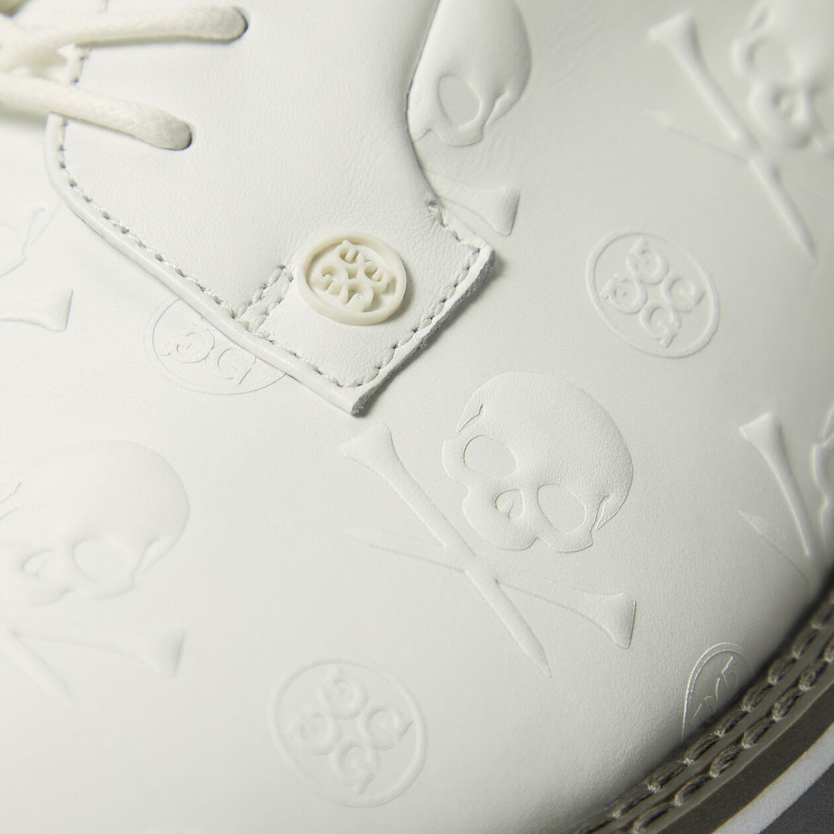 G/FORE Gallivanter Full Grain Leather Men’s Golf Shoes – Embossed Skull & Tees - Snow / Twilight