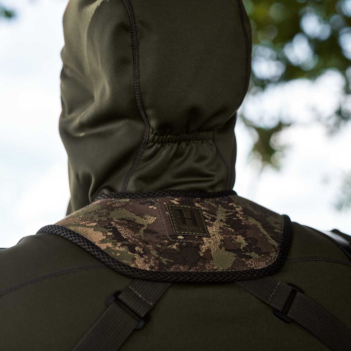 HARKILA Binocular Harness - AXIS MSP Forest Green Camo