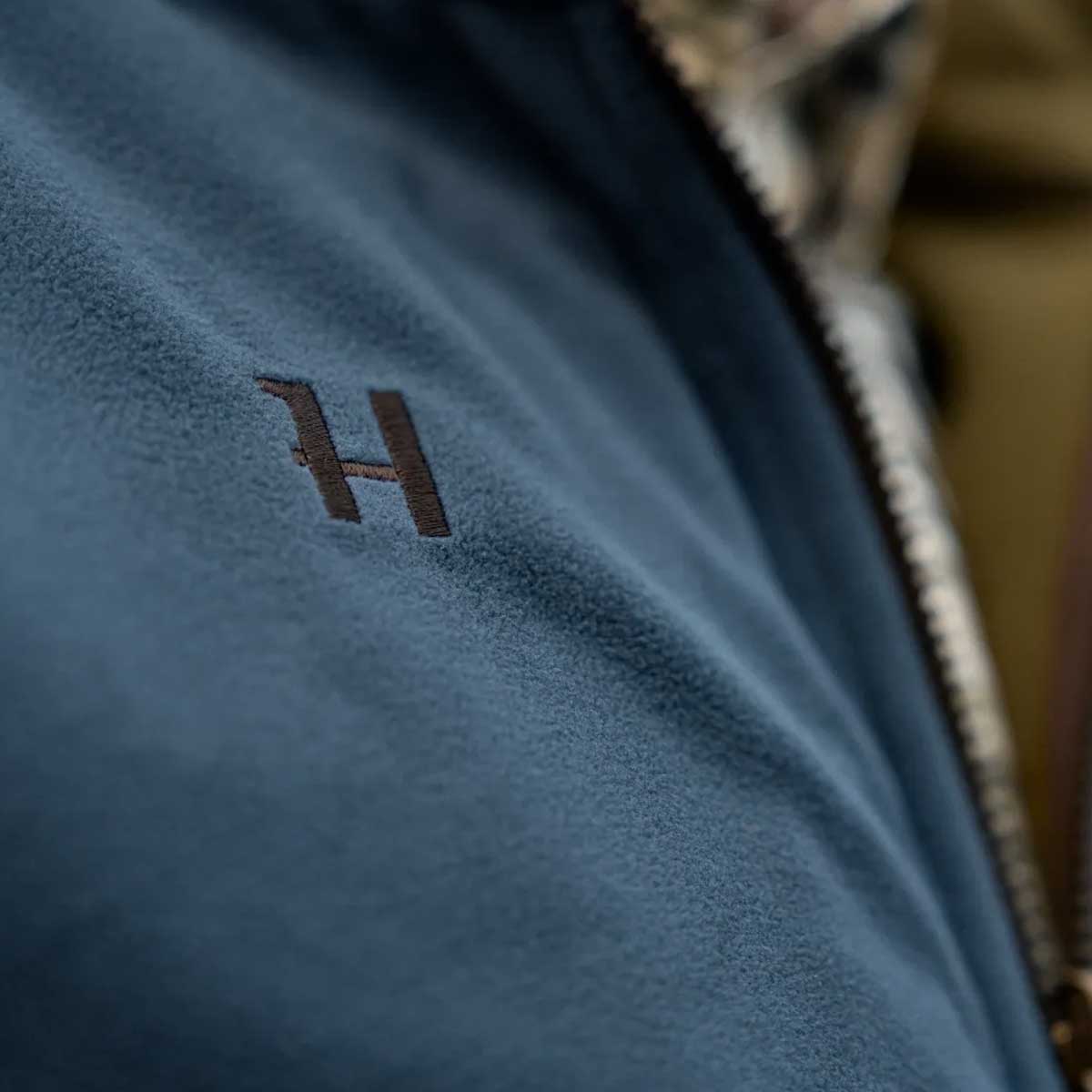 HARKILA Kamko Estate WSP Reversible Waistcoat - Mens - Dark Olive / Sea Blue