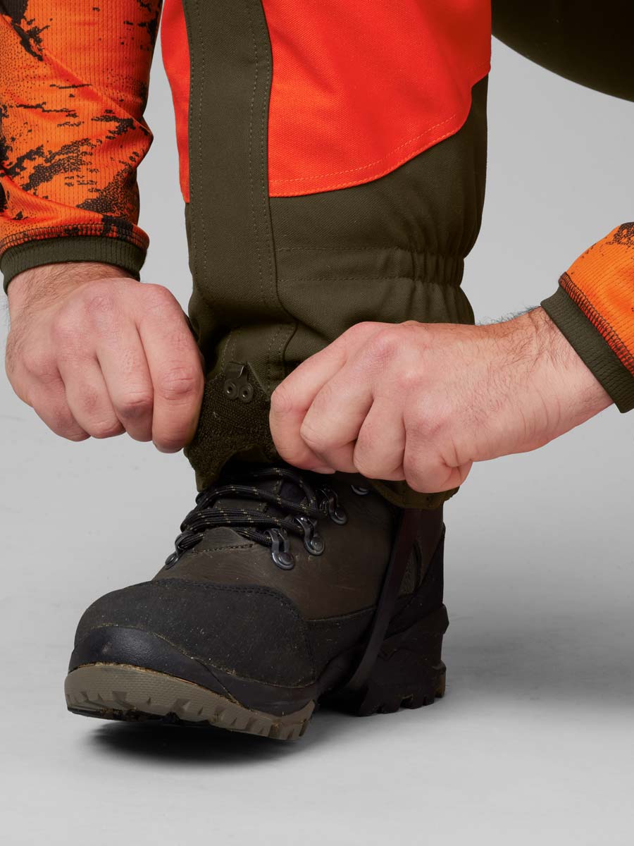 HARKILA Wildboar Pro Gaiters - Orange Blaze & Willow Green