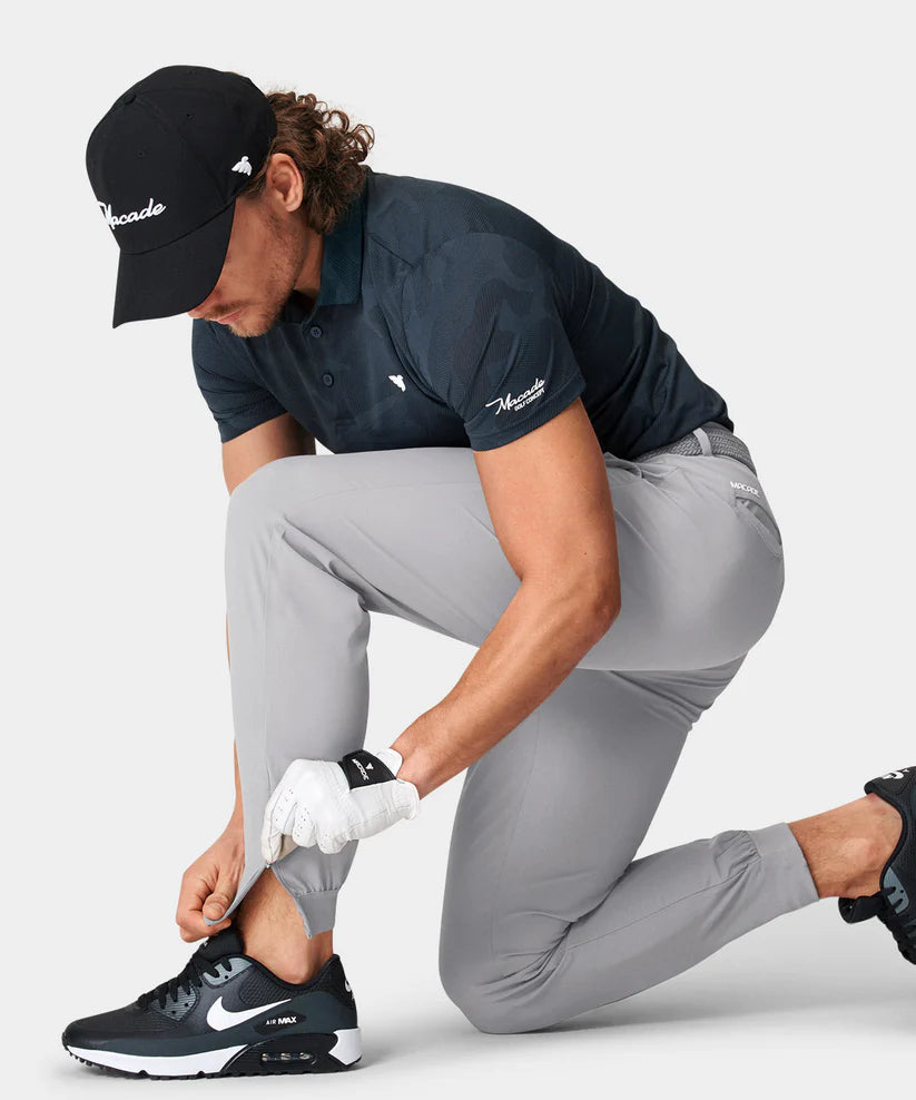 MACADE Men’s Four-Way Stretch Golf Joggers – Tapered Performance Fit – Light Grey