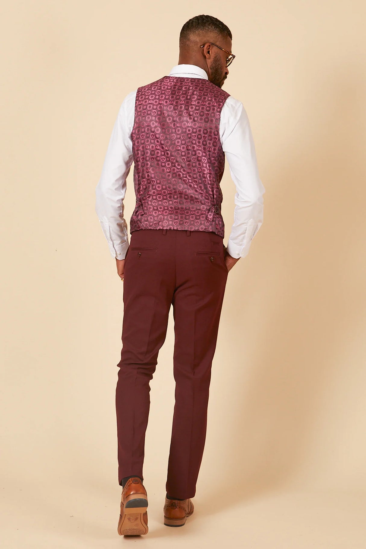 40% OFF - MARC DARCY Max Single Breasted Waistcoat - Wine - Size: UK 40