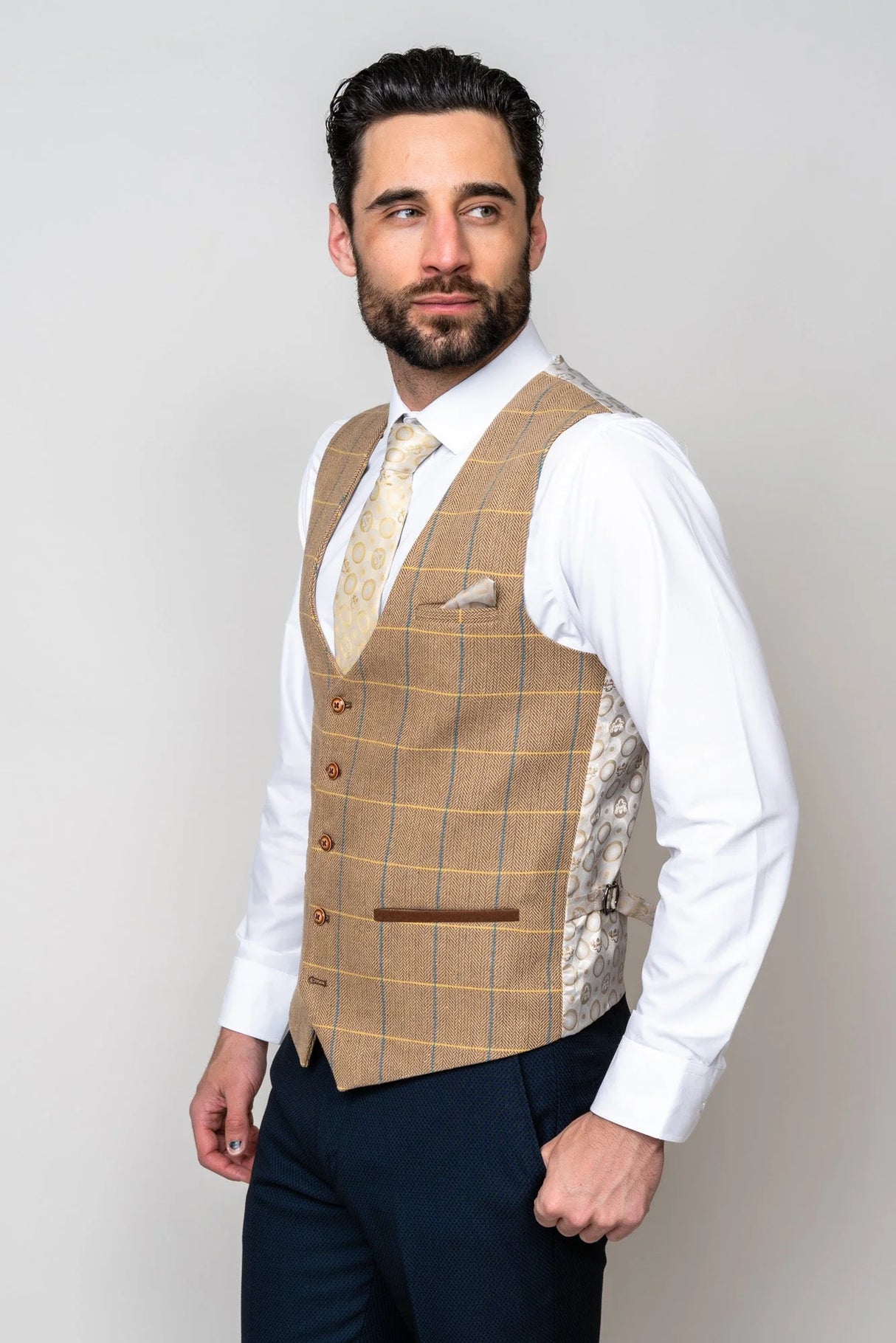 50% OFF - MARC DARCY Men's DX8 Single Breasted Waistcoat - Oak Check - Size: UK 48