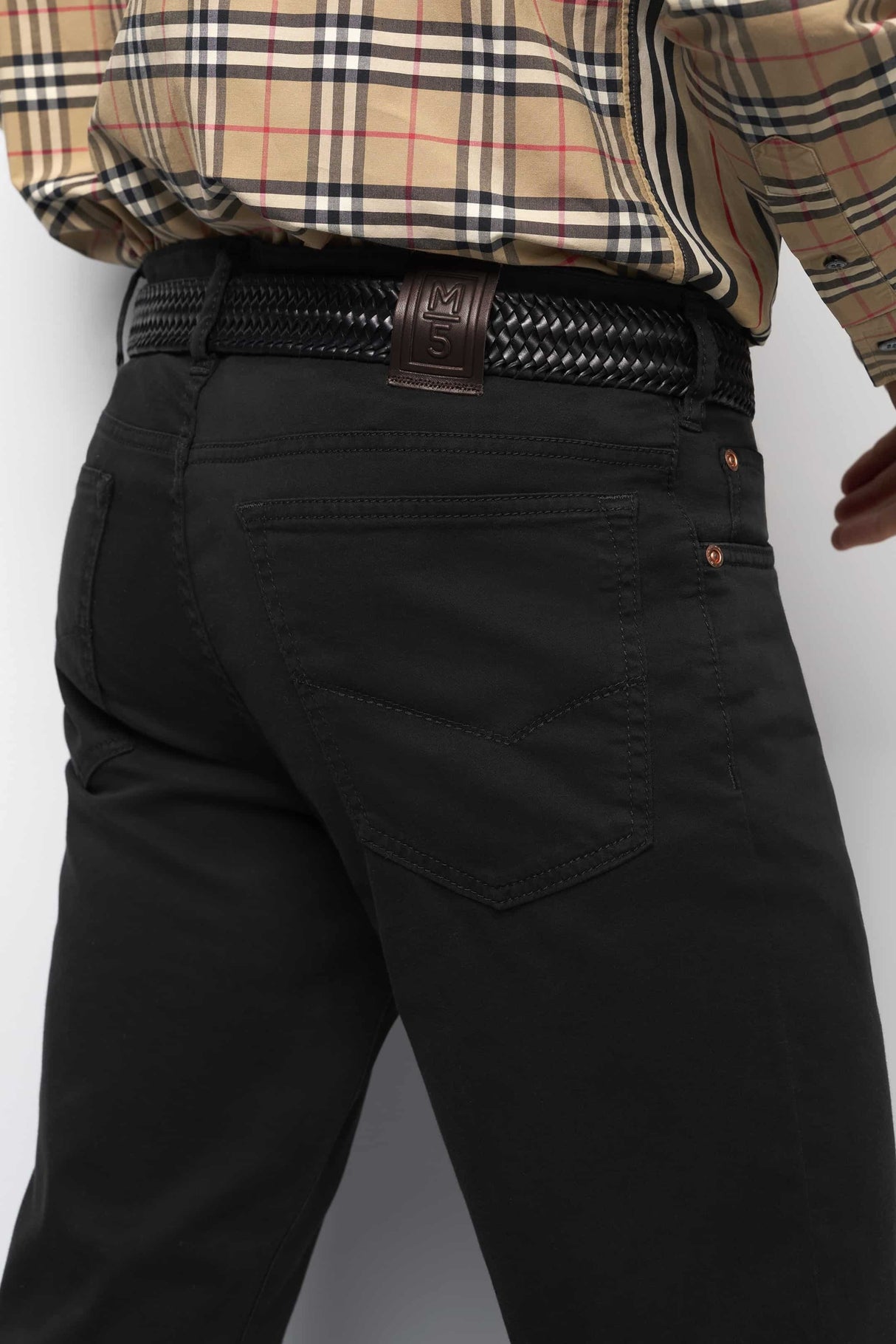 MEYER M5 Jeans – 6106 High Performance Satin Cotton Chinos – Black