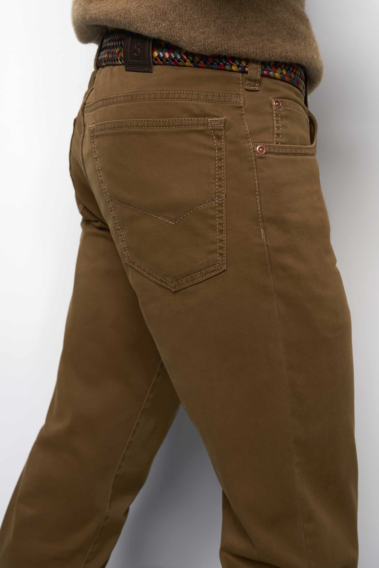 MEYER M5 Jeans – 6106 High Performance Satin Cotton Chinos – Camel
