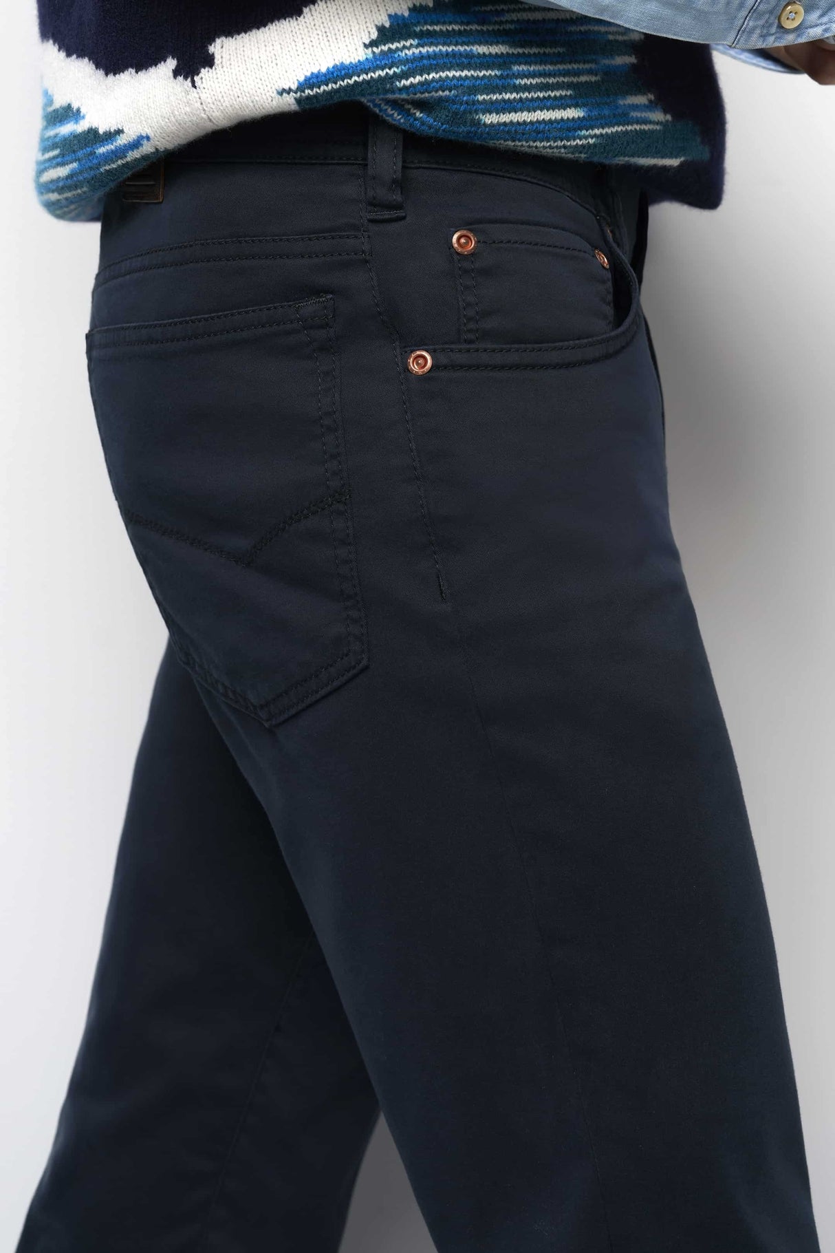 MEYER M5 Jeans – 6106 High Performance Satin Cotton Chinos – Navy