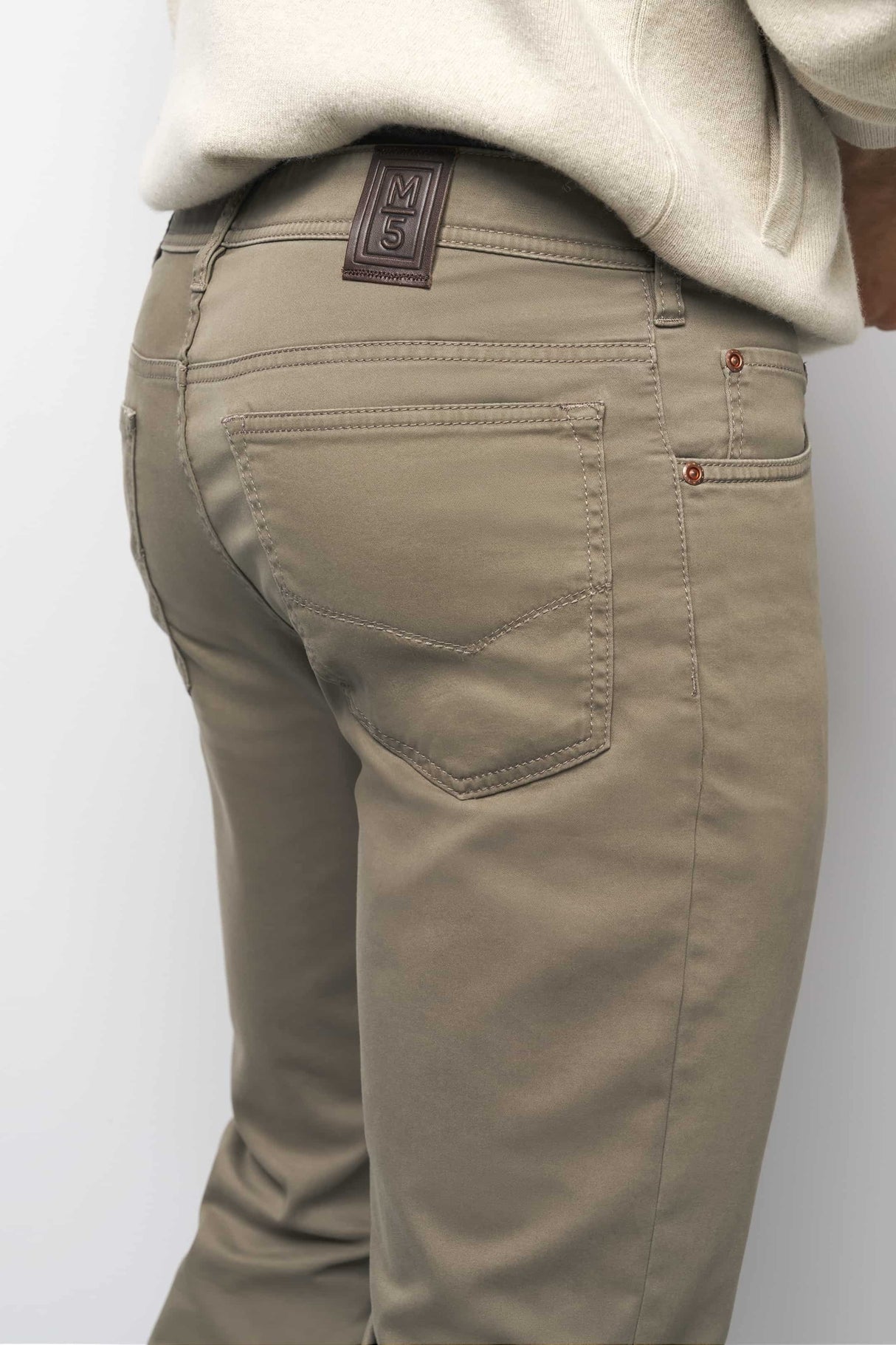 MEYER M5 Jeans – 6106 High Performance Satin Cotton Chinos – Stone