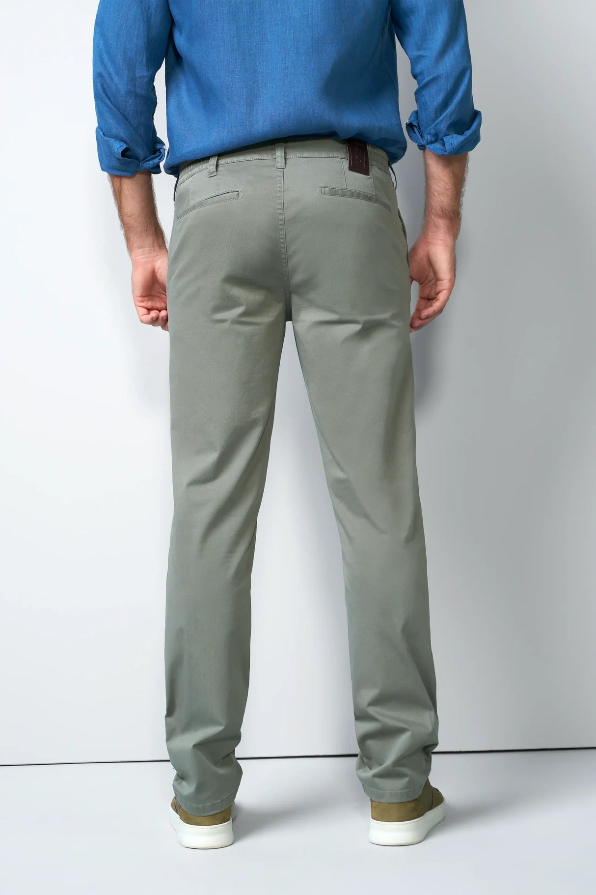 MEYER M5 Move 6024 Flex Organic Cotton Chinos – Olive