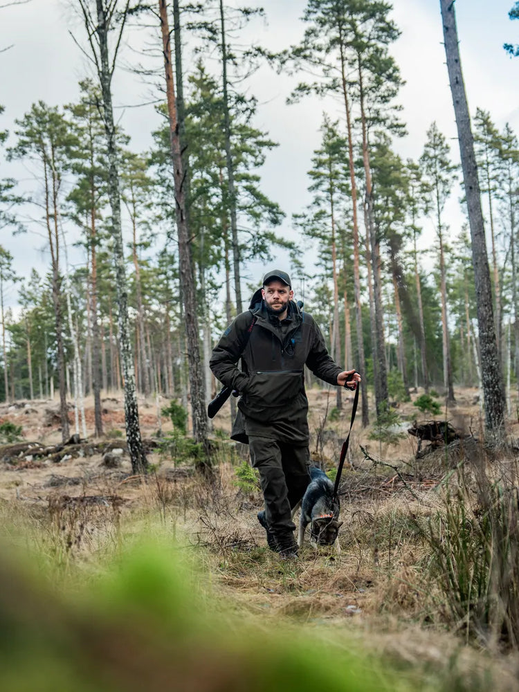SEELAND Chaser BGH Smock - Mens - Pine Green - hunting lifestyle front view