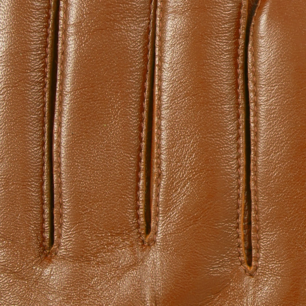 Women's touchscreen single-point faux fur lined leather gloves in cognac fingers