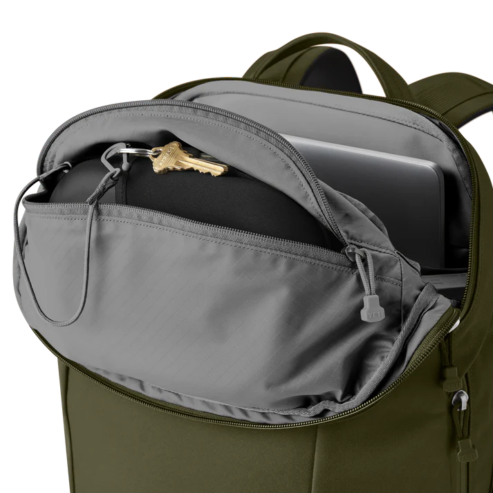 YETI Crossroads Backpack 22L - Olive