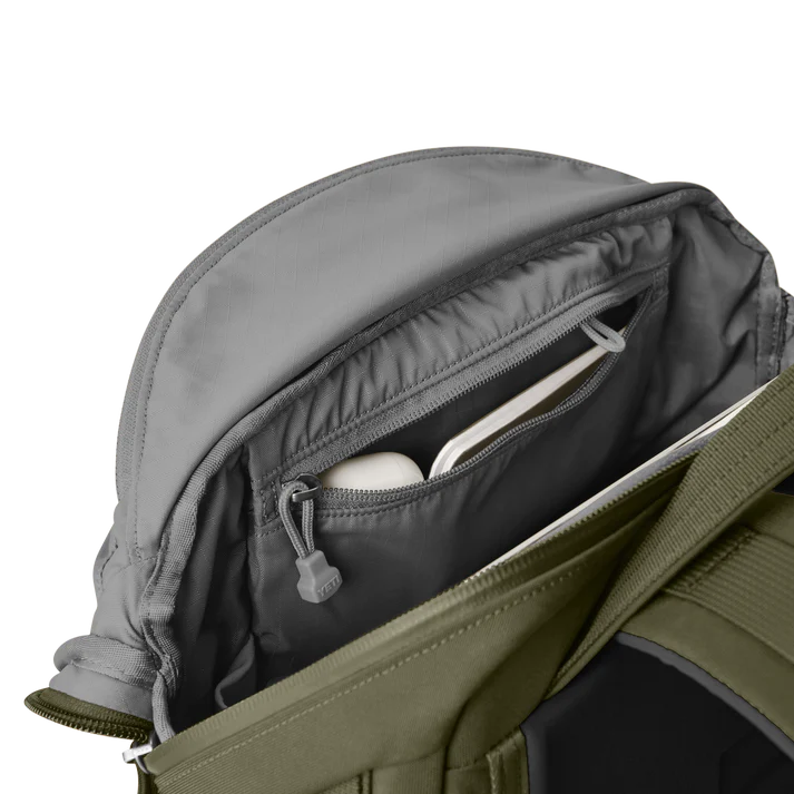 YETI Crossroads Backpack 22L - Olive