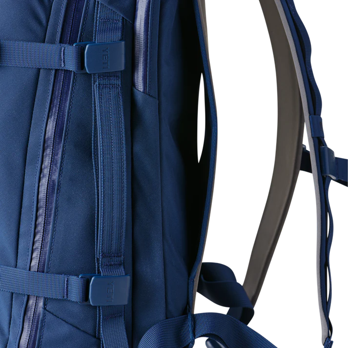 YETI Crossroads Backpack 27L - Navy