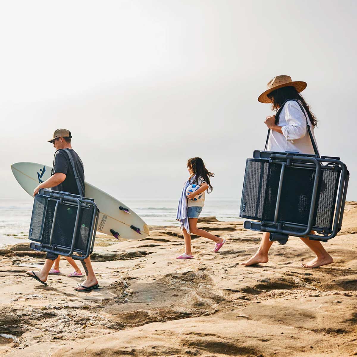 YETI Hondo Beach Chair - Navy