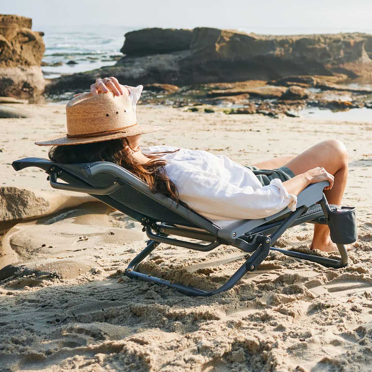 YETI Hondo Beach Chair - Navy