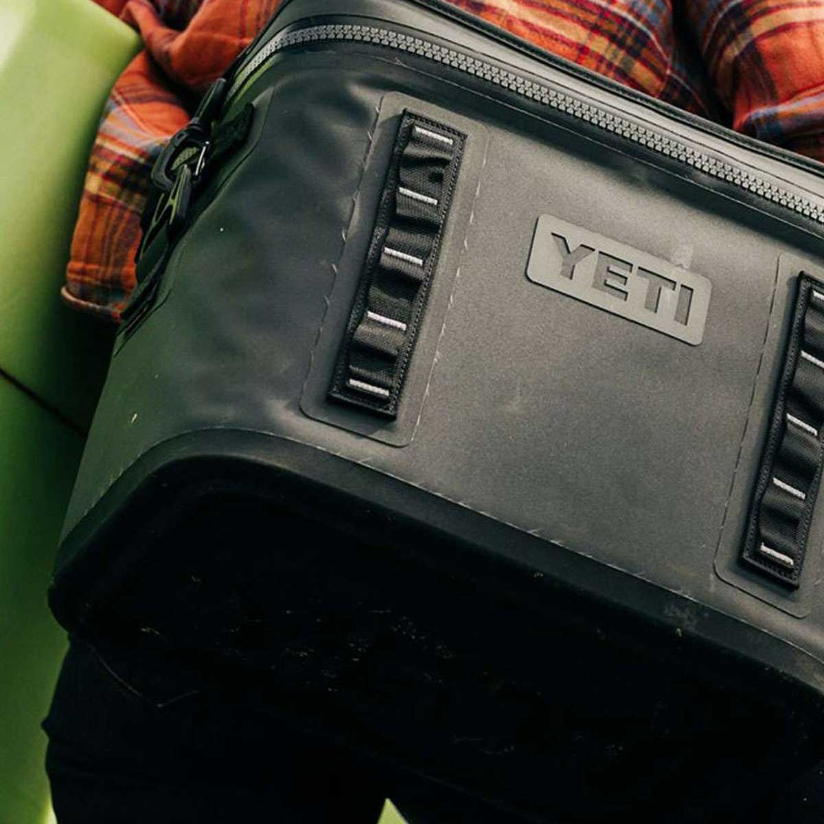 YETI Hopper Flip 18 Waterproof Leakproof Fabric Cooler Bag - Black