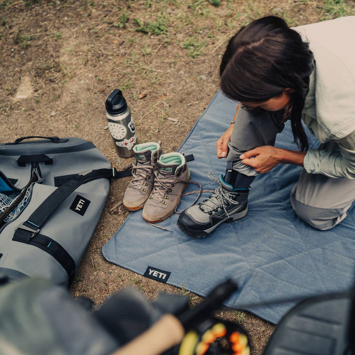 YETI Lowlands Blanket - Navy