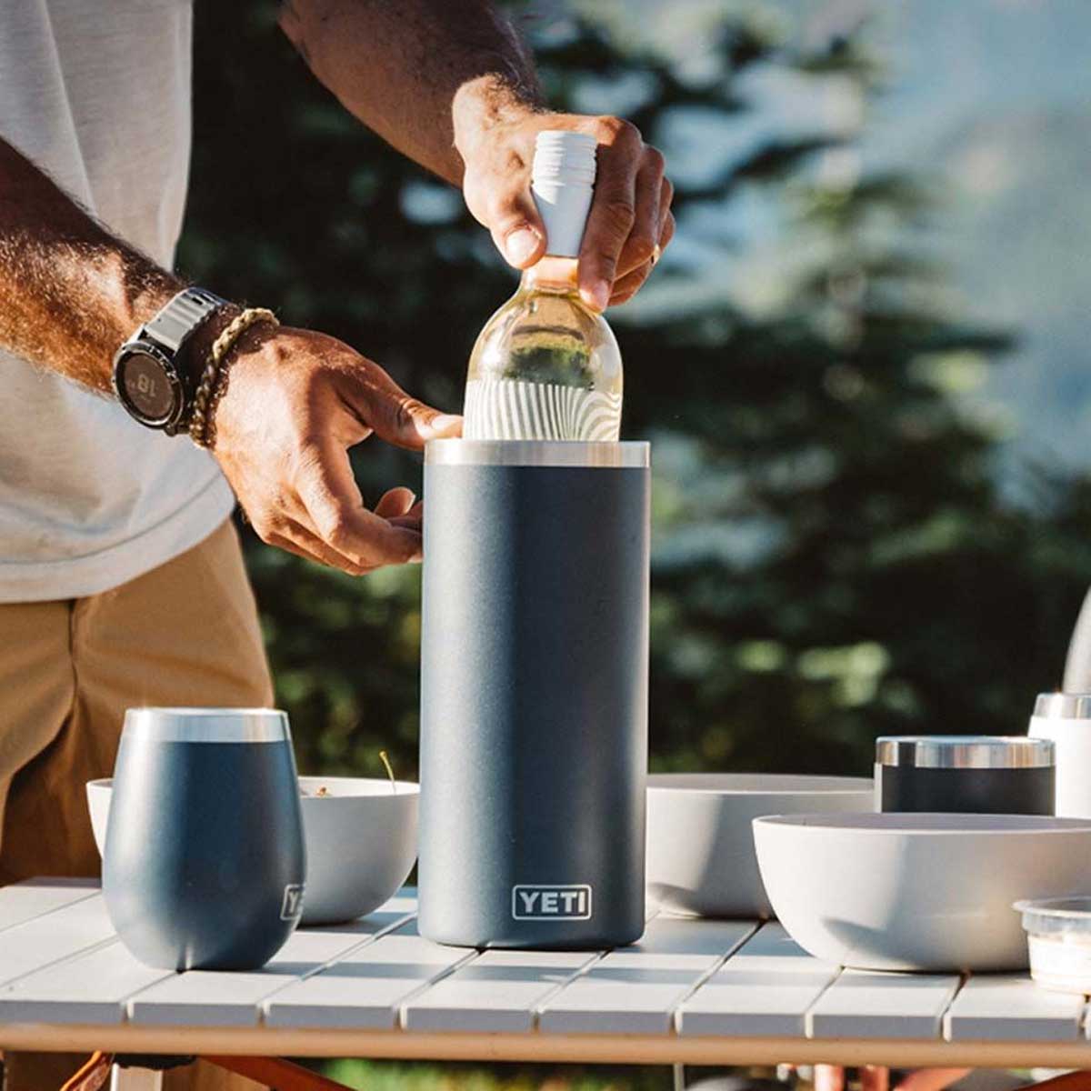 YETI Rambler 10 OZ (296ml) Wine Tumbler With Magslider Lid - Navy