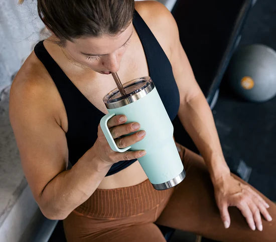 YETI Rambler 35 OZ (994ml) Straw Mug With Straw Lid - Big Sky Blue