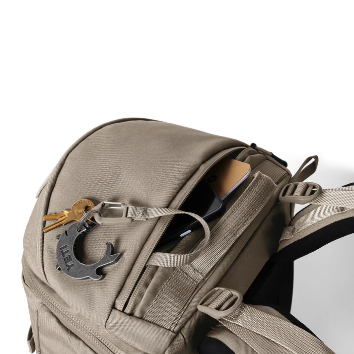 YETI Ranchero Backpack 22L - Cape Dark Taupe