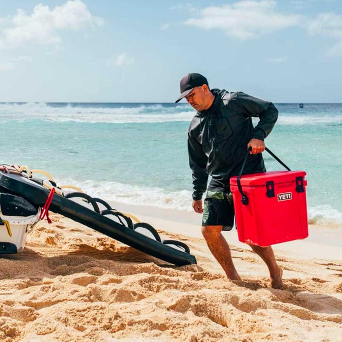 YETI Roadie 24 Cooler Box - Rescue Red