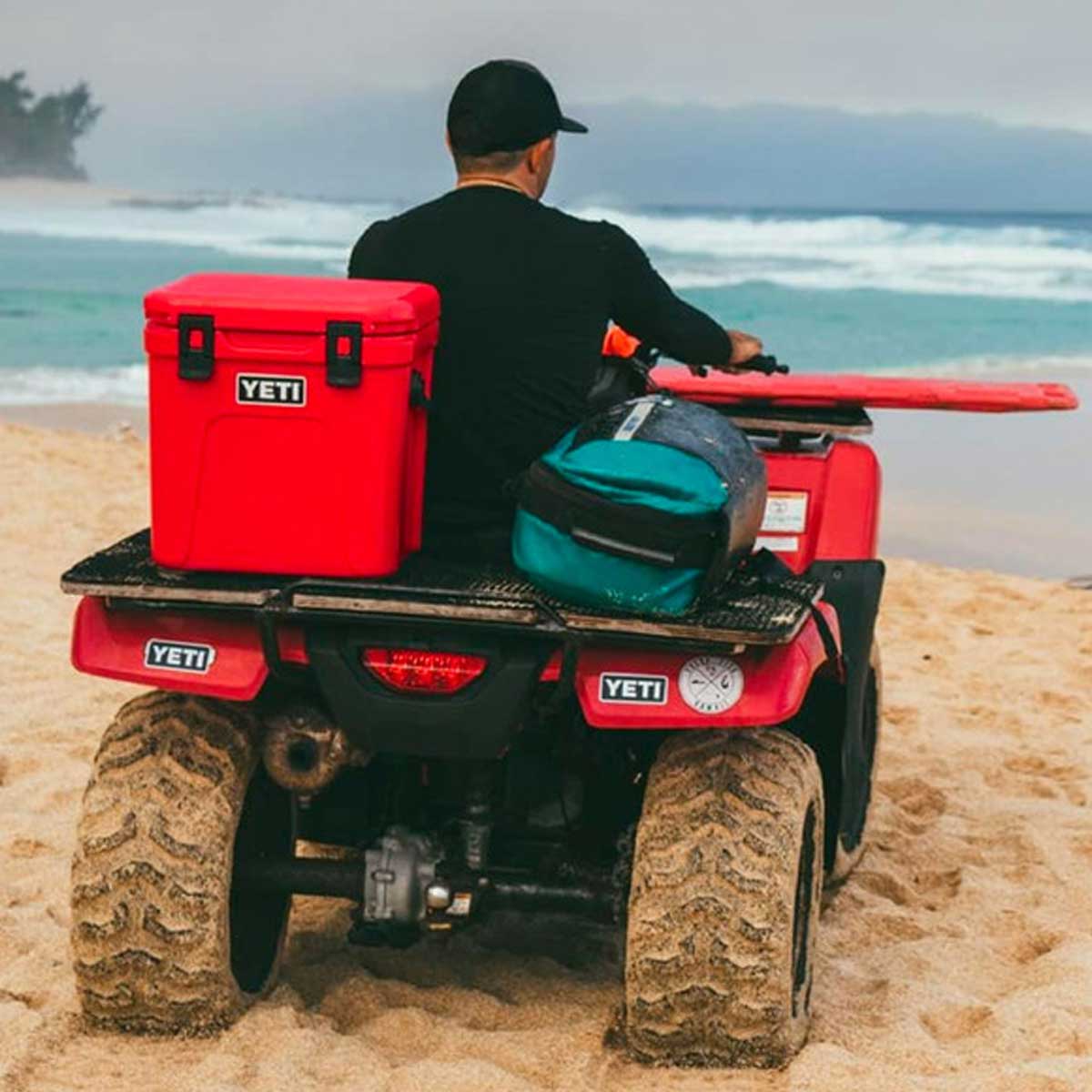 YETI Roadie 24 Cooler Box - Rescue Red