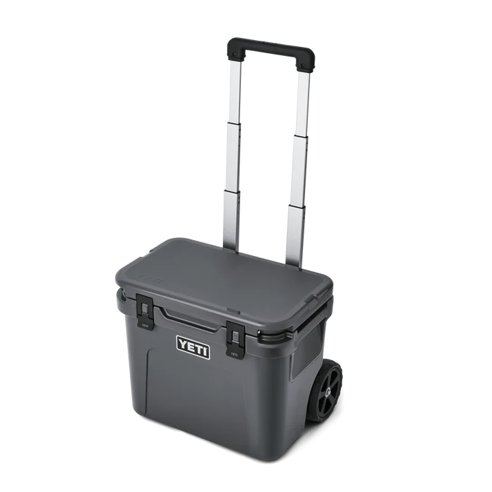 YETI Roadie 32 Wheeled Cooler Box - Grey