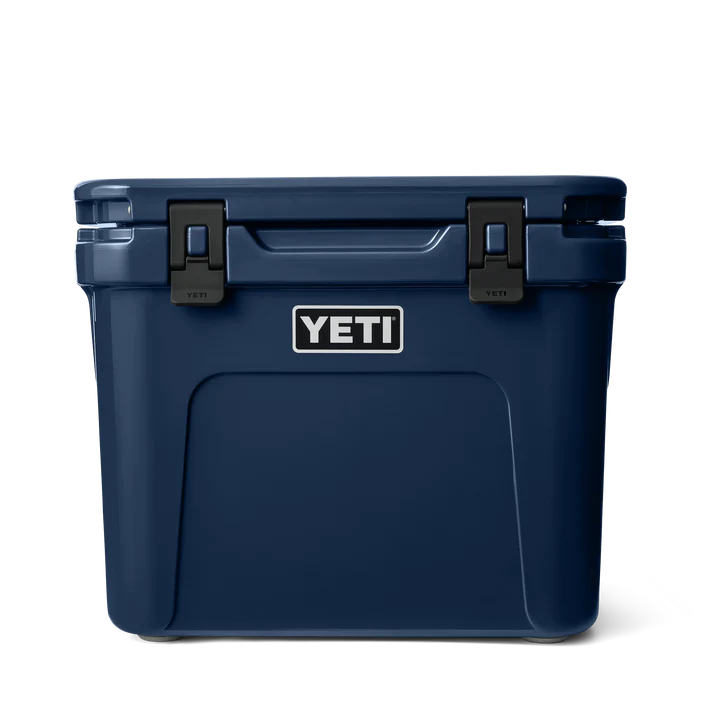 YETI Roadie 32 Wheeled Cooler Box - Navy