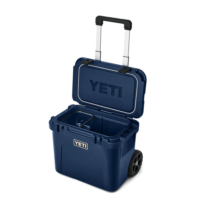 YETI Roadie 32 Wheeled Cooler Box - Navy