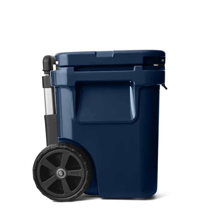 YETI Roadie 32 Wheeled Cooler Box - Navy