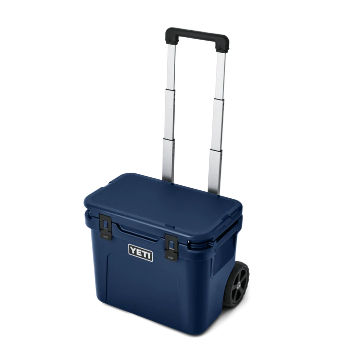 YETI Roadie 32 Wheeled Cooler Box - Navy
