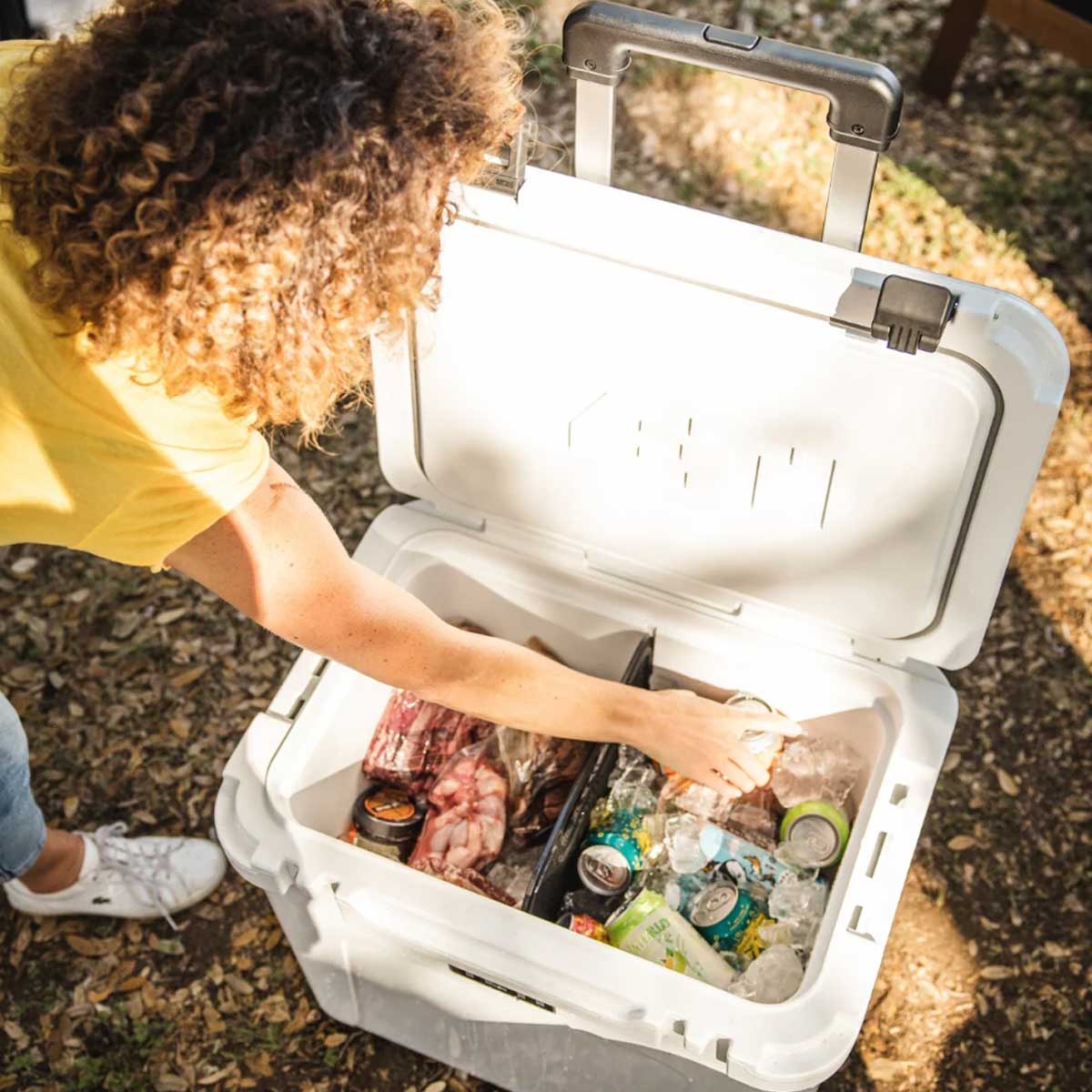 YETI Roadie 60 Wheeled Cooler Box - White