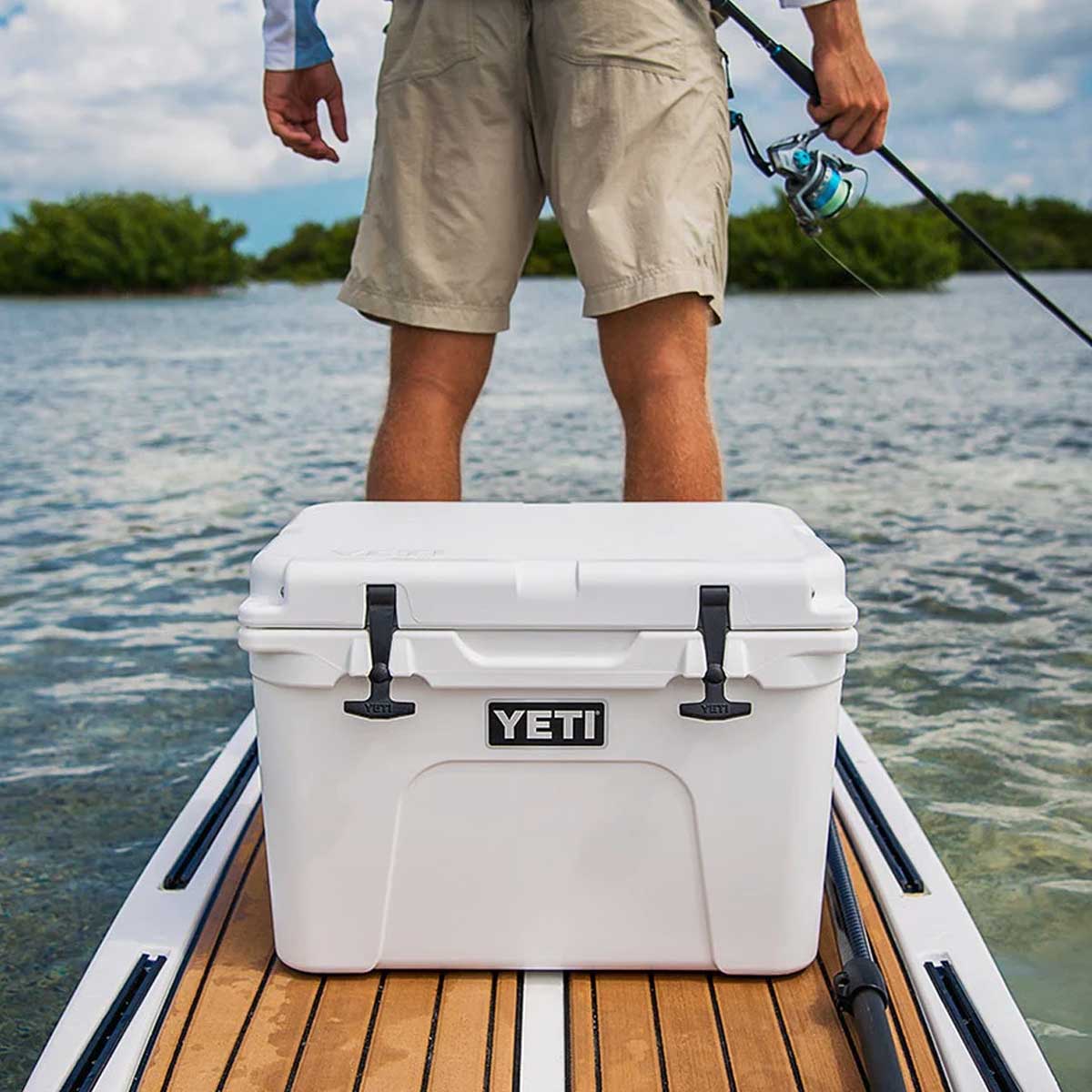 YETI Tundra 35 Heavy Duty Cooler Box - White
