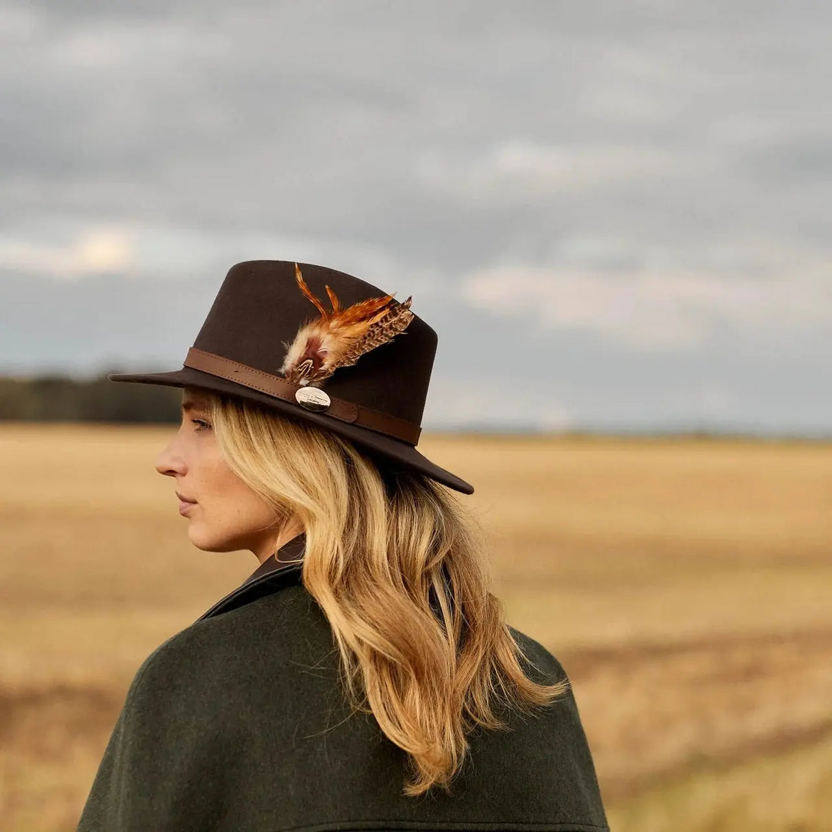 HICKS & BROWN Ladies Suffolk Fedora Hat - Gamebird Feather - Dark Brown Hicks and Brown