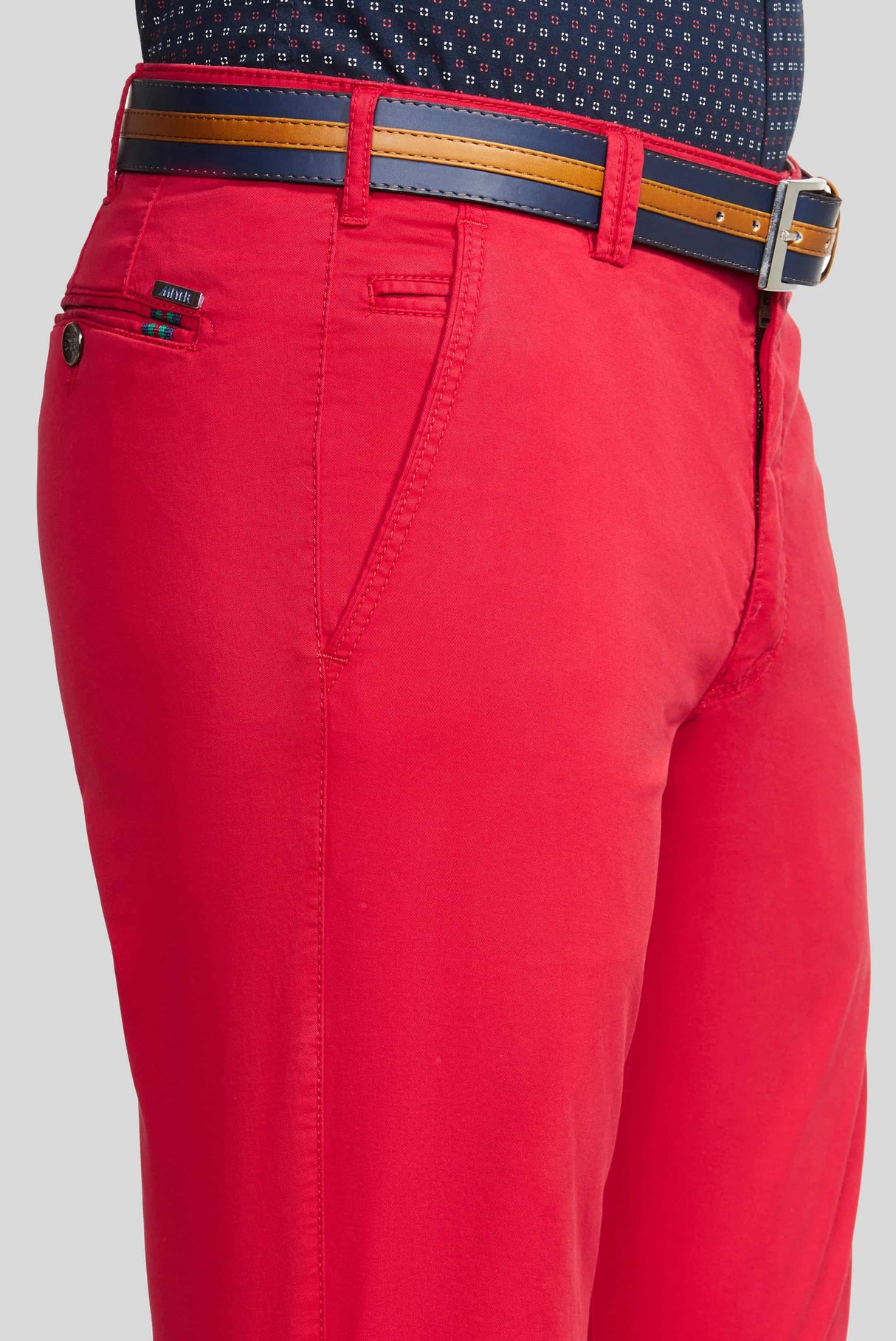 50% OFF - MEYER B-Palma Shorts - Men's Cotton Twill - Red - Size: 38" Waist Meyer