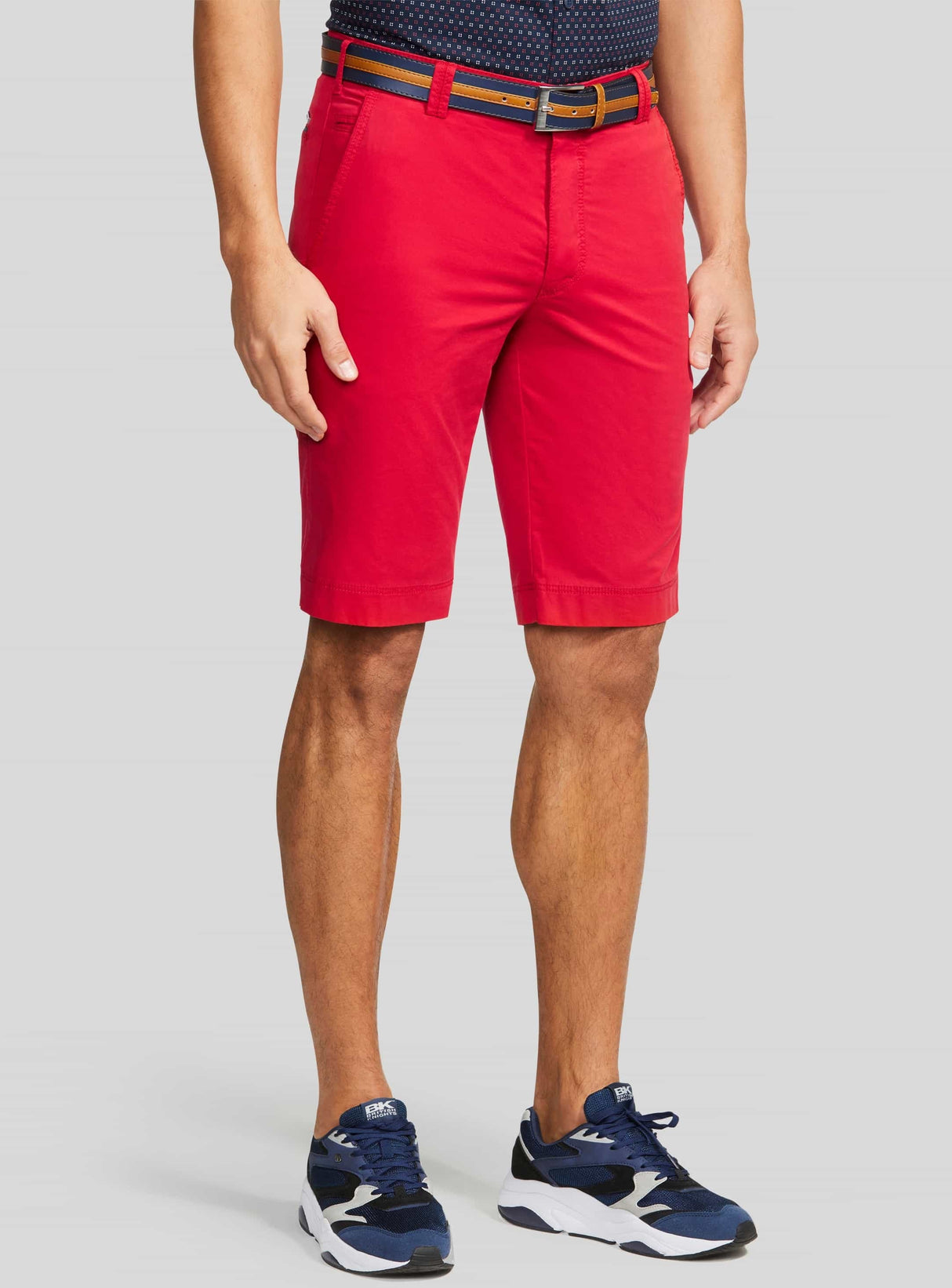 50% OFF - MEYER B-Palma Shorts - Men's Cotton Twill - Red - Size: 38" Waist Meyer