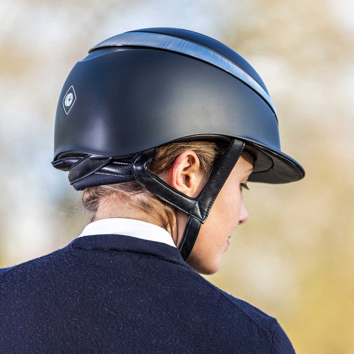 CHARLES OWEN Halo Riding Hat - Matt Black & Platinum
