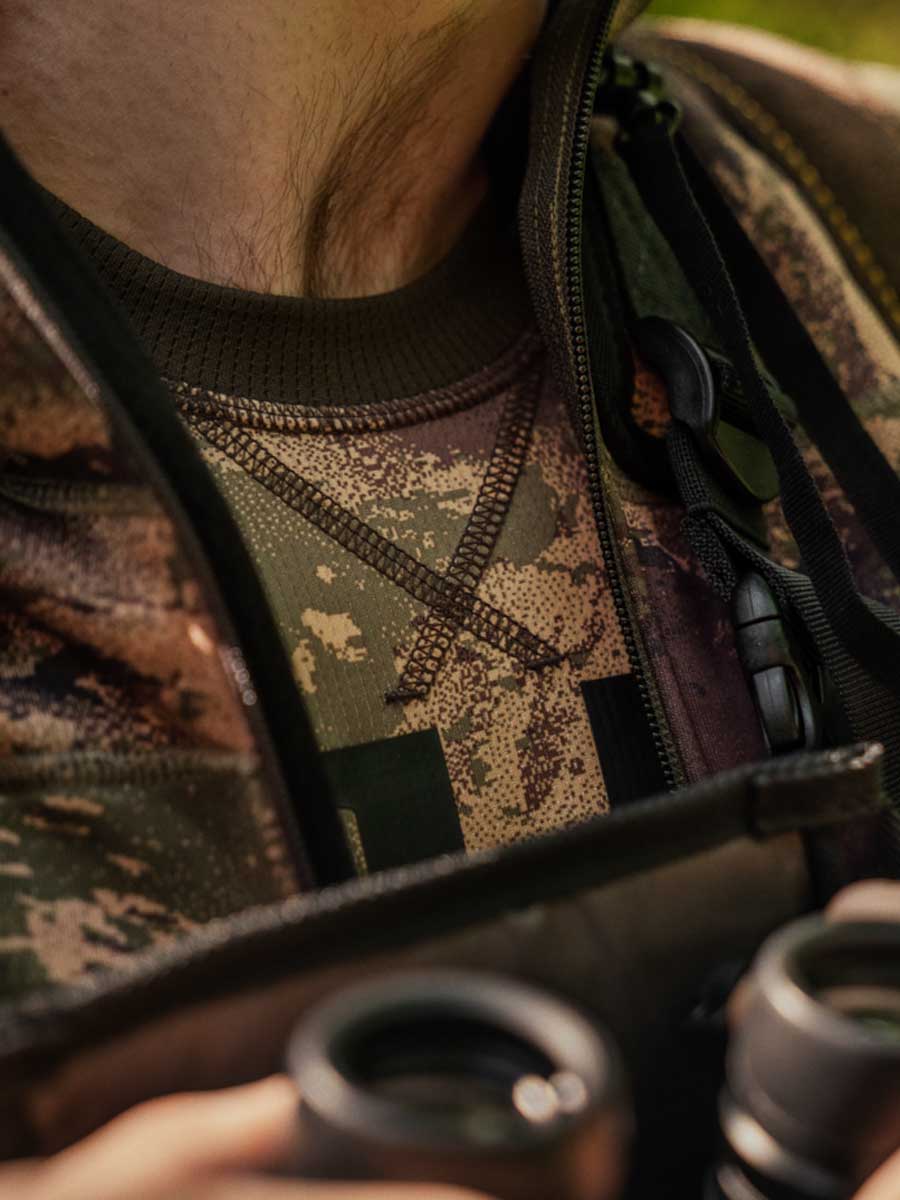 HARKILA Deer Stalker Camo Long Sleeve T-Shirt - Mens - AXIS MSP Forest green