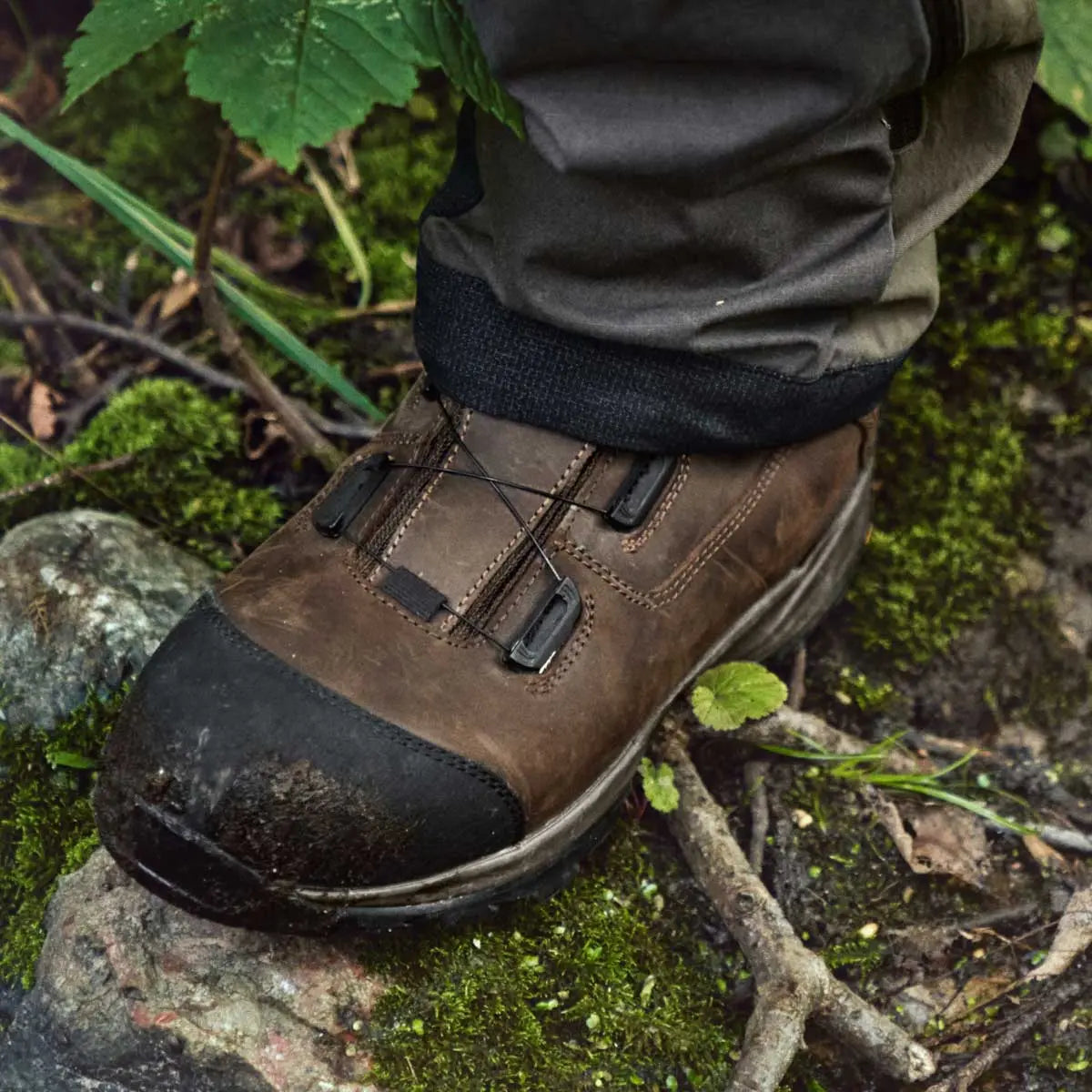 HARKILA Reidmar Boots - U-turn Wire Lacing System - Dark Brown